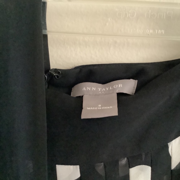 Anne Taylor Pleated polyester skirt - Picture 3 of 4